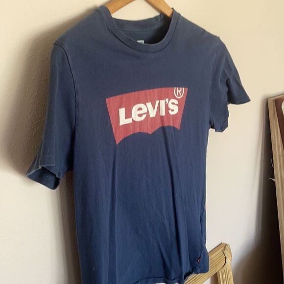 Levi’s Graphic Crew Neck T-Shirt - Picture 4 of 4